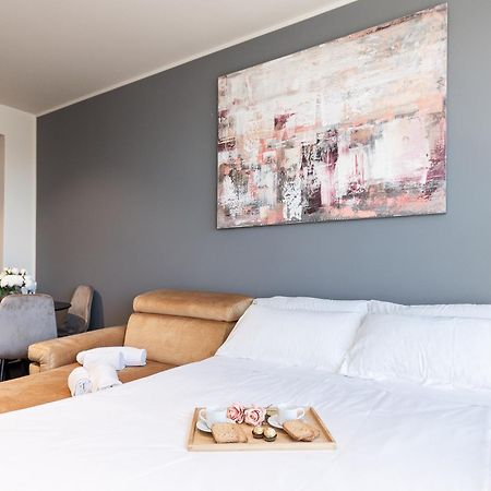 Free Parking In Luxury Suite With City View - Steps To Brignole Train Station 热那亚 外观 照片
