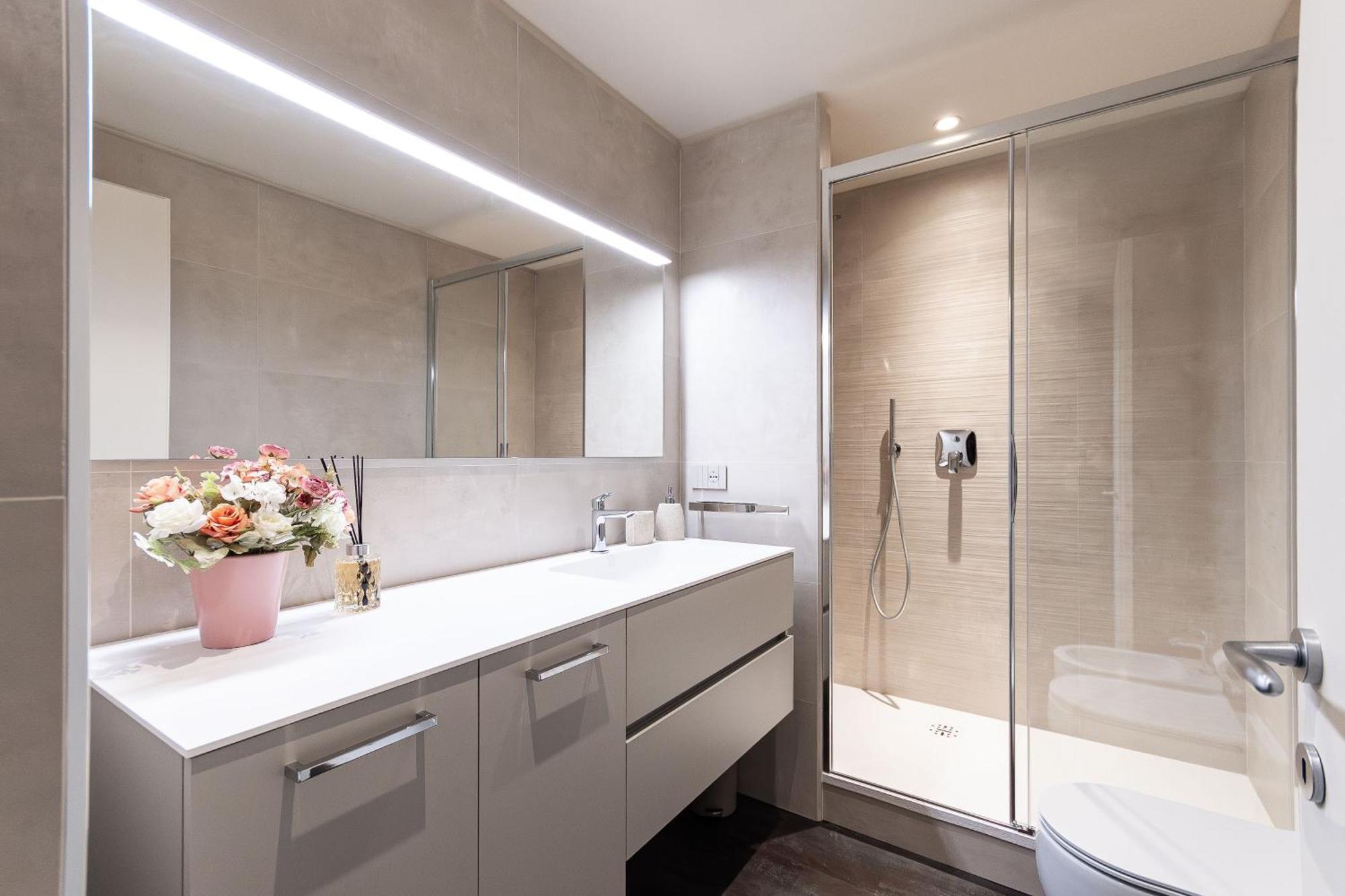 Free Parking In Luxury Suite With City View - Steps To Brignole Train Station 热那亚 外观 照片