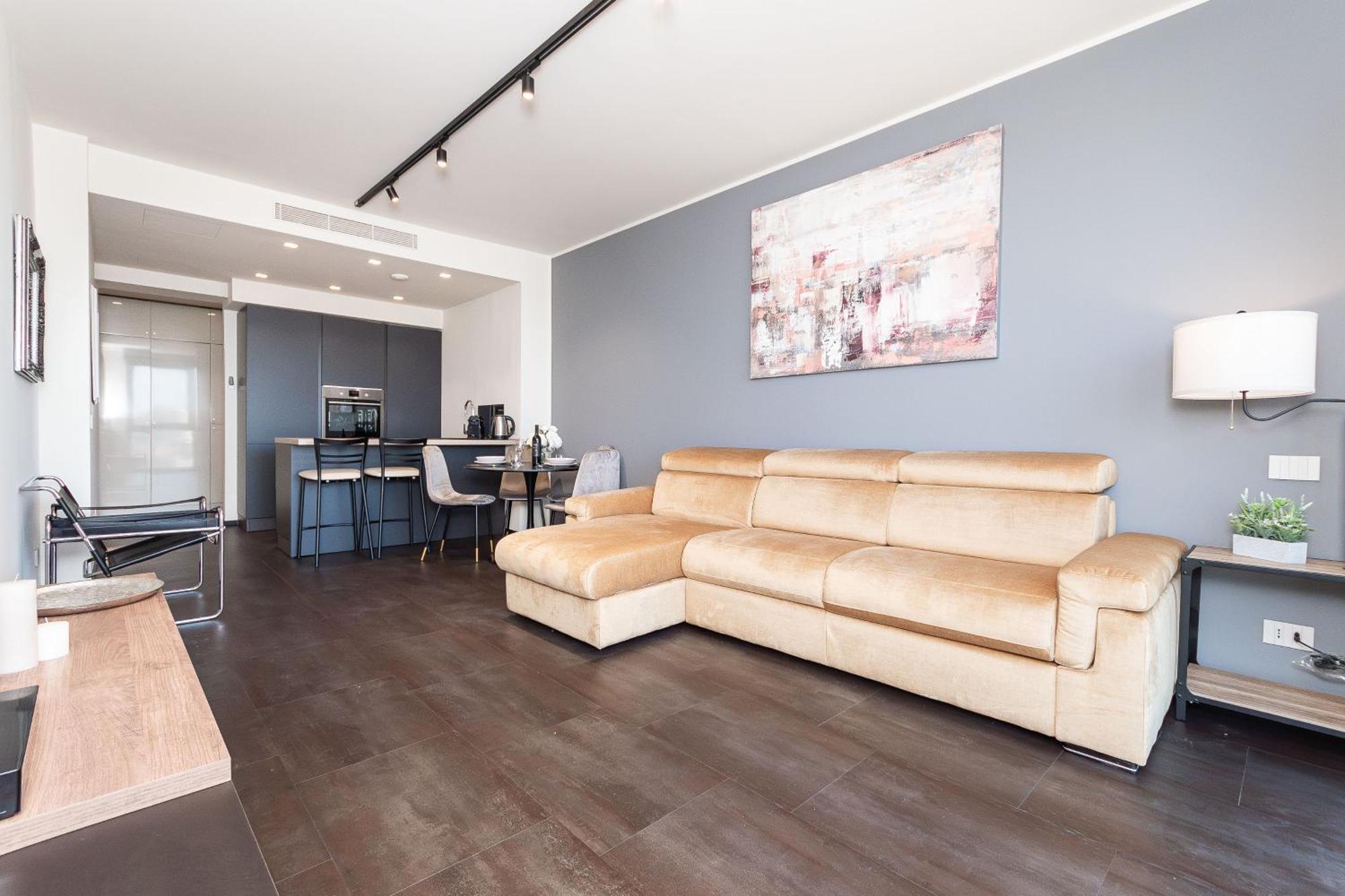 Free Parking In Luxury Suite With City View - Steps To Brignole Train Station 热那亚 外观 照片