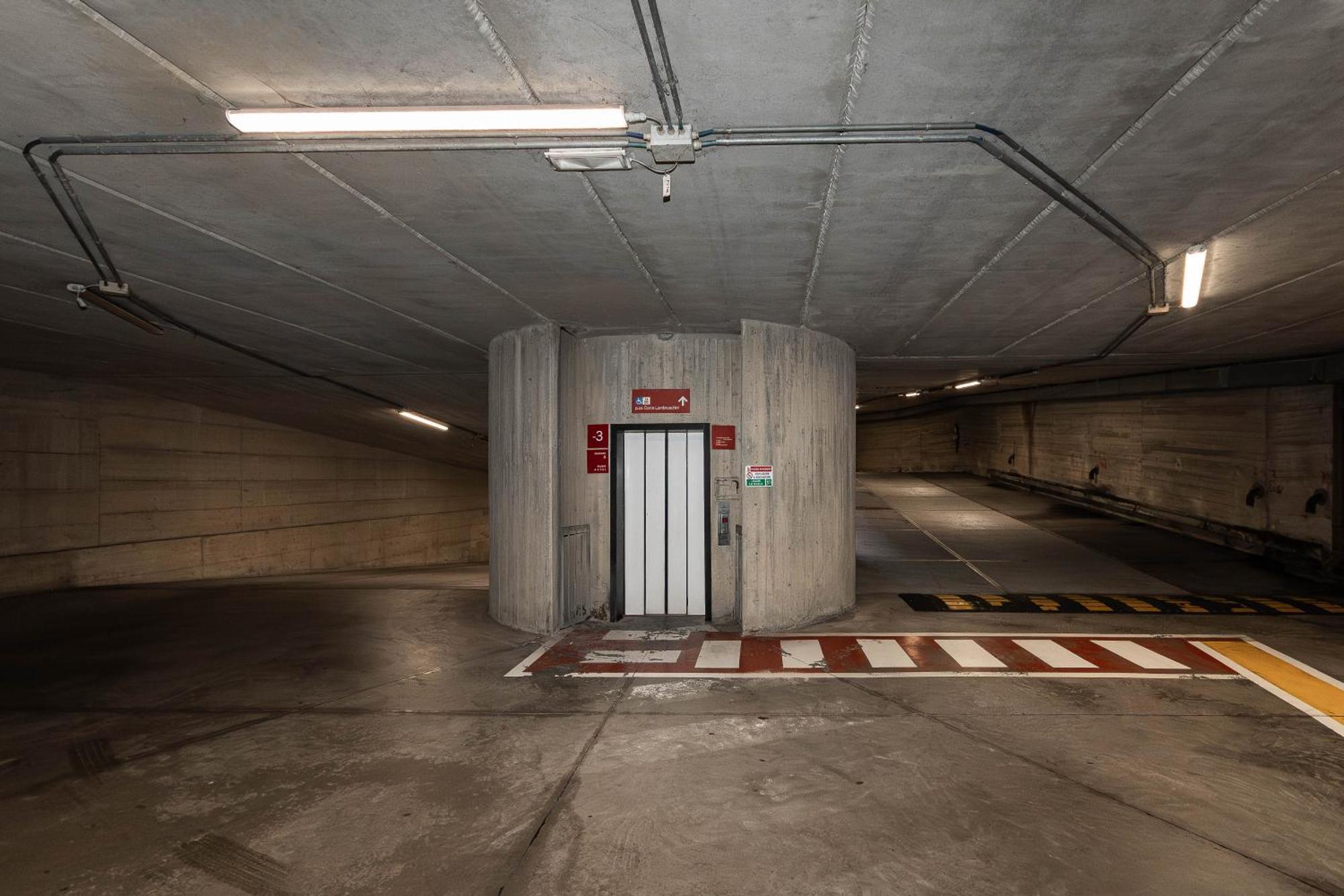 Free Parking In Luxury Suite With City View - Steps To Brignole Train Station 热那亚 外观 照片