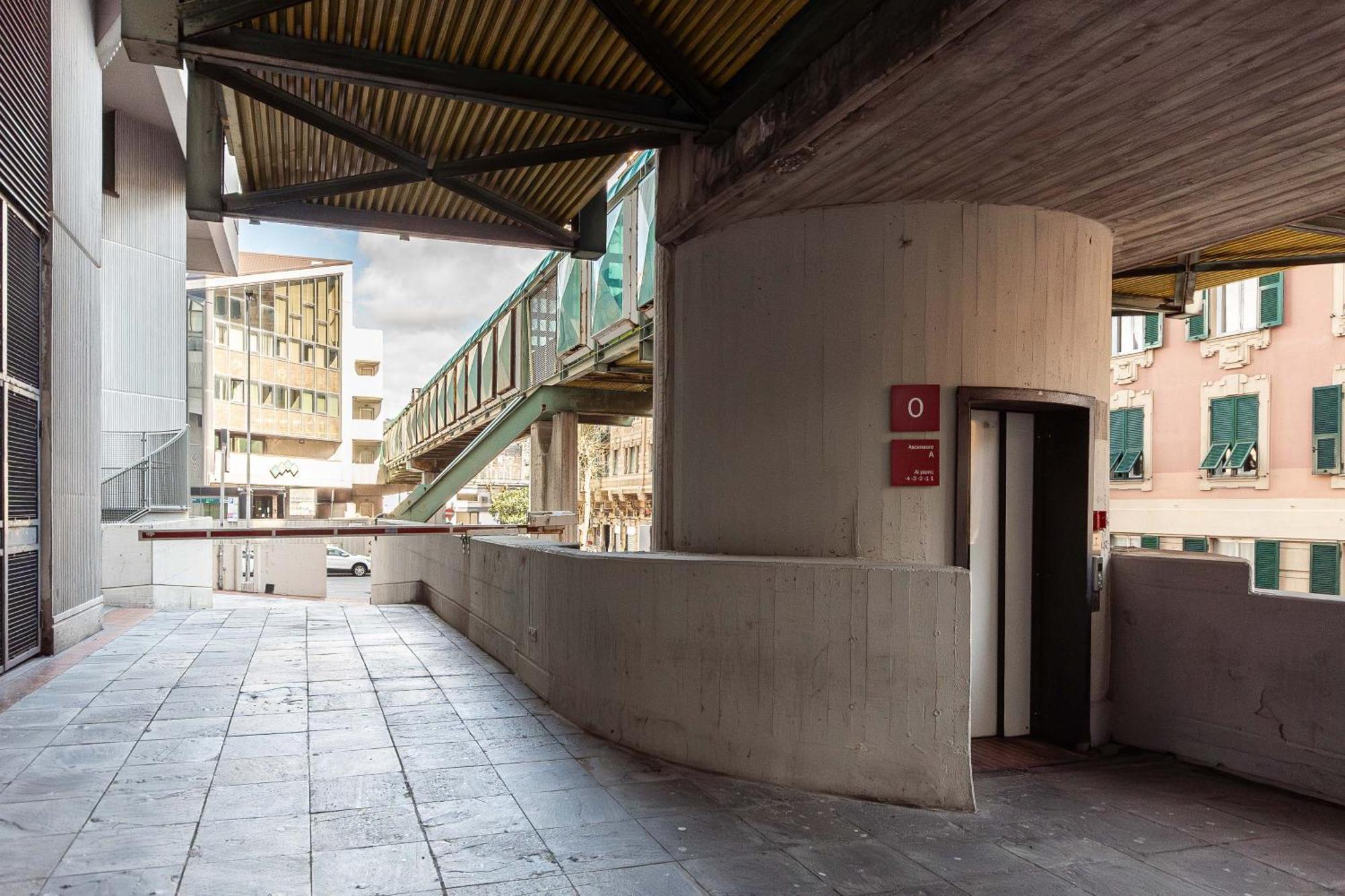 Free Parking In Luxury Suite With City View - Steps To Brignole Train Station 热那亚 外观 照片